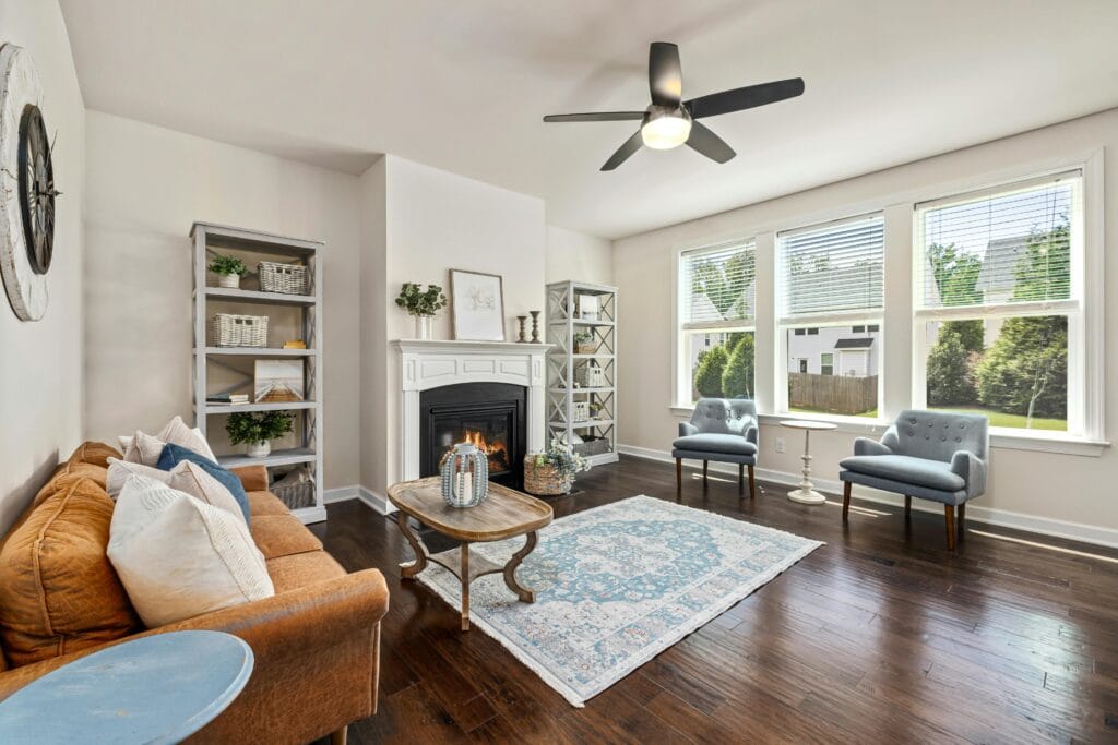 Canton Home 103